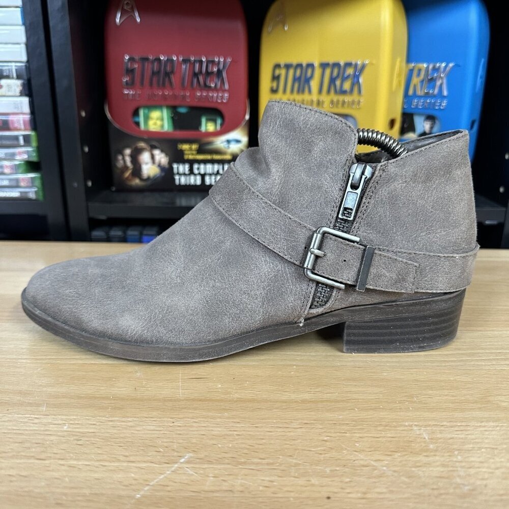 Fergalicious By Fergie Booties Zipper Belt Size 7 Tan